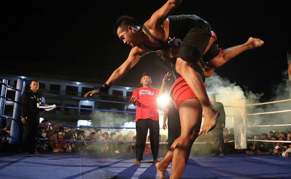 Olahraga Genggong Atau Sejenis Tarung Bebas