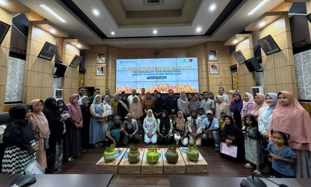 Sokong UMKM Lokal, UT Padang Di Ganjar Penghargaan Nasional