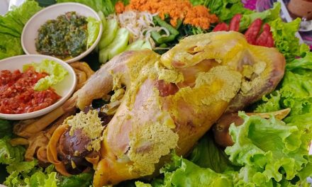 Sego Tiplek Kulon Progo: Kuliner Lawas Yang Kembali Hits!
