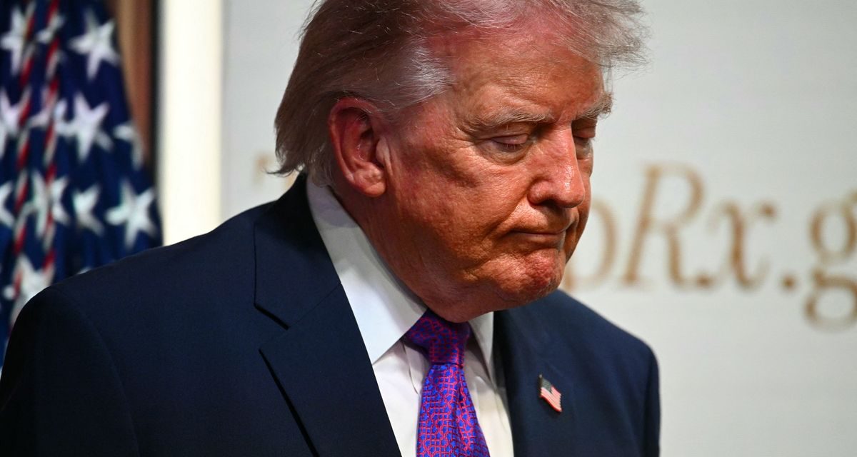 Khawatirkan China, Trump Batalkan Perpres AI