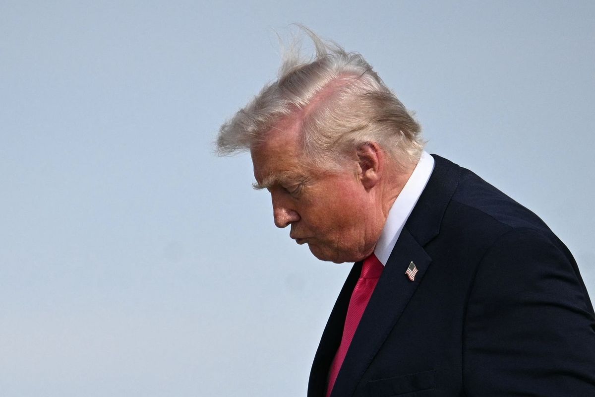Trump: Percaya Blokade Pelabuhan Bisa Matikan Ekonomi Iran