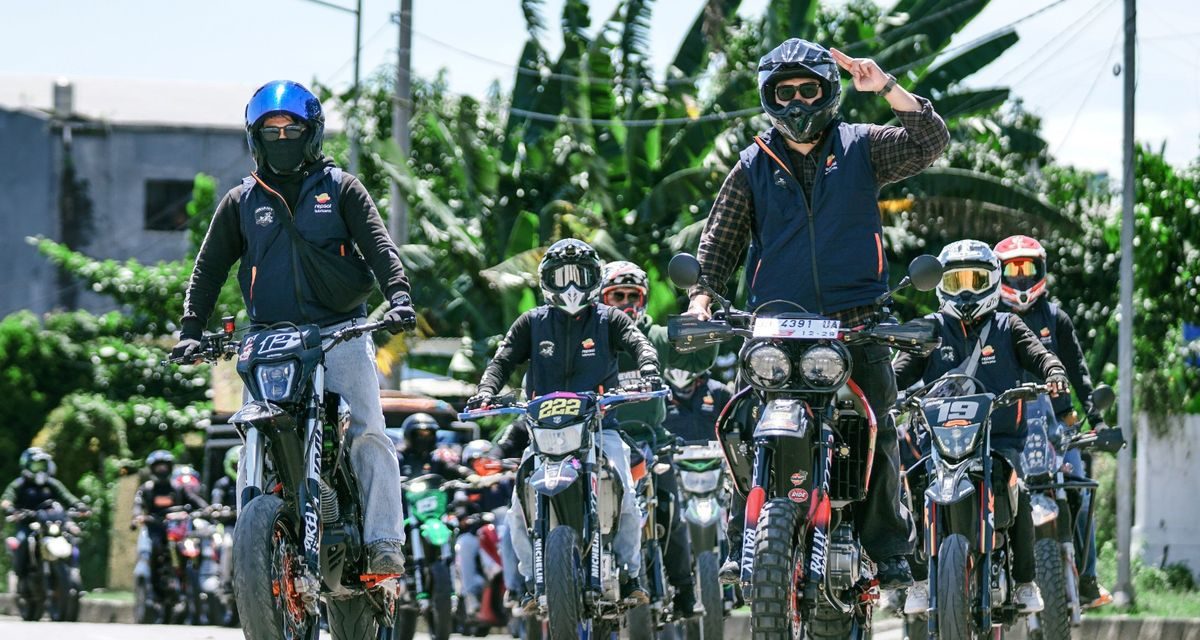 Cara Seru Puluhan Bikers Nikmati Keindahan Alam Maros