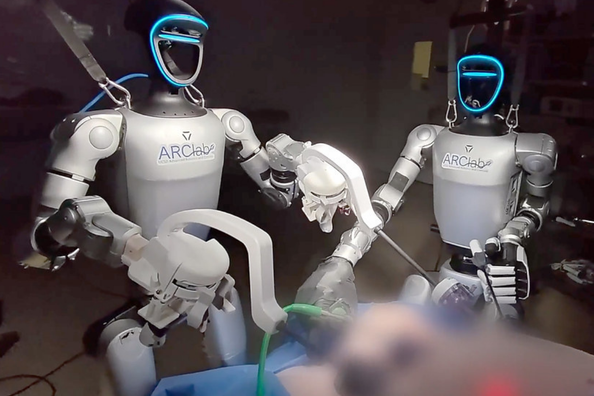Pertama Di Dunia: Robot Humanoid China Sukses Operasi Bedah