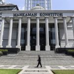 Hakim MK Semprot Maskapai Tukang Oper Penumpang