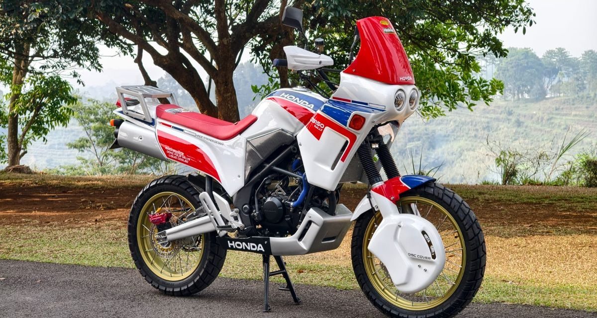 CB150R Pangrango: Mahakarya Tourer Ringkas Mr Kuztom