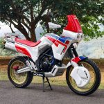 CB150R Pangrango: Mahakarya Tourer Ringkas Mr Kuztom