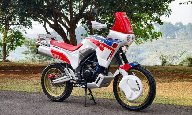 CB150R Pangrango: Mahakarya Tourer Ringkas Mr Kuztom