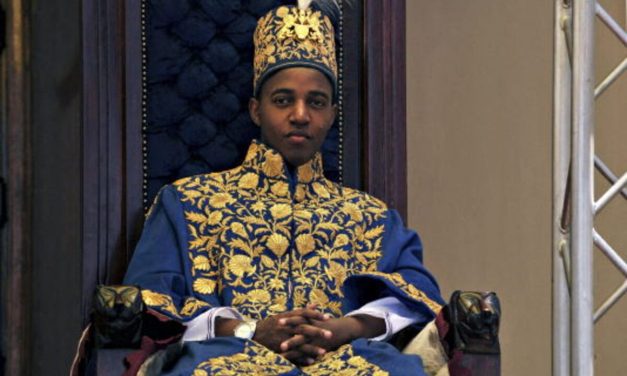 Raja Termuda Meninggal, Presenter TV Naik Takhta Di Uganda