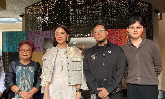 Cita Tenun Indonesia Unjuk “Lungsara” Di Fashion Nation